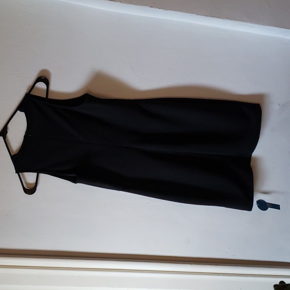 Cusphe | Black Sleeveless Scallop-Cut Mini Dress | M | NWT - Picture 2 of 6